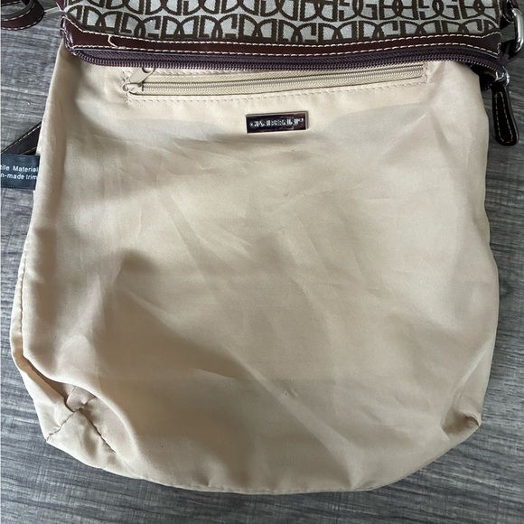 Giani Bernini Signature Shoulder Bag EUC Retails $125 - Picture 14 of 14